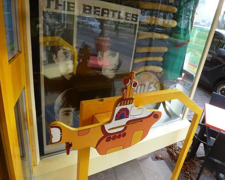 Cafe Yellow Submarine Beatles Museum